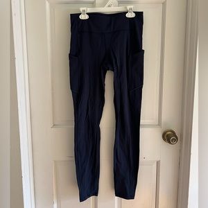 lululemon navy full length leggings with pockets: size 6